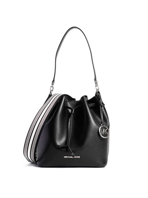 michael kors eden medium bucketbag